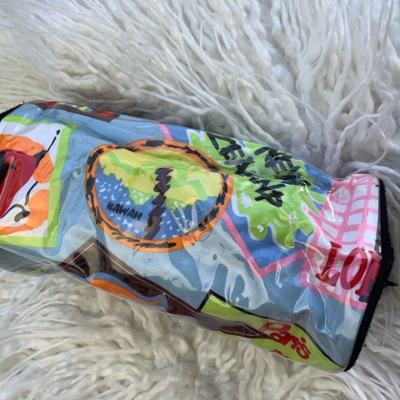 ✨💖 NWOT Traveling Cosmetic Bag 💖✨ - Picture 4 of 8